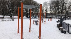 Площадка для воркаута в городе Санкт-Петербург №12305 Маленькая Современная фото