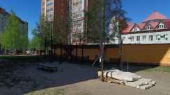 Площадка для воркаута в городе Тюмень №12396 Средняя Современная фото