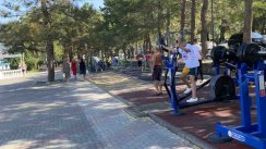 Площадка для воркаута в городе Геленджик №12654 Большая Современная фото