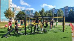 Площадка для воркаута в городе Гродно №13038 Средняя Современная фото