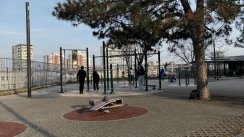 Площадка для воркаута в городе Белград №13071 Средняя Хомуты фото