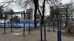 Площадка для воркаута в городе Белград №13072 Маленькая Современная фото