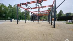 Площадка для воркаута в городе Москва №13156 Средняя Современная фото