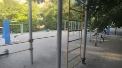 Площадка для воркаута в городе Севастополь №13160 Средняя Современная фото