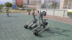 Площадка для воркаута в городе Красноярск №13163 Средняя Современная фото