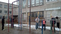 Площадка для воркаута в городе Пермь №730 Средняя Современная фото