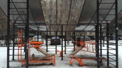 Площадка для воркаута в городе Москва №4965 Маленькая Современная фото