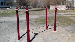 Площадка для воркаута в городе Новосибирск №2137 Маленькая Современная фото