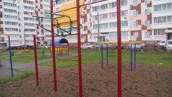 Площадка для воркаута в городе Набережные Челны №1841 Средняя Современная фото