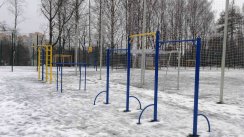 Площадка для воркаута в городе Санкт-Петербург №4824 Маленькая Современная фото