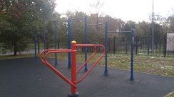 Площадка для воркаута в городе Москва №4409 Средняя Современная фото