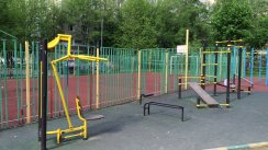 Площадка для воркаута в городе Москва №4822 Средняя Современная фото