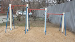 Площадка для воркаута в городе Москва №756 Маленькая Современная фото