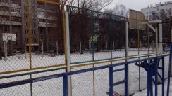 Площадка для воркаута в городе Уфа №2086 Средняя Современная фото