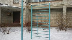 Площадка для воркаута в городе Энгельс №4724 Маленькая Современная фото