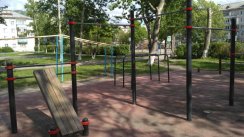 Площадка для воркаута в городе Южно-Сахалинск №5301 Средняя Хомуты фото