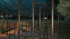 Площадка для воркаута в городе Москва №4333 Маленькая Современная фото