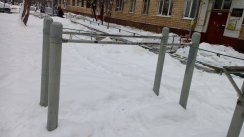Площадка для воркаута в городе Москва №4766 Маленькая Современная фото