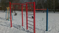 Площадка для воркаута в городе Искитим №4992 Маленькая Современная фото