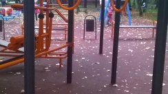 Площадка для воркаута в городе Москва №4298 Маленькая Современная фото