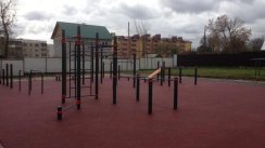 Площадка для воркаута в городе Иваново №4403 Маленькая Современная фото