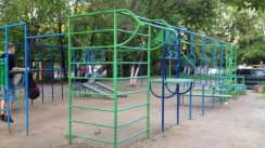 Площадка для воркаута в городе Набережные Челны №2929 Маленькая Современная фото