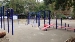 Площадка для воркаута в городе Пятигорск №4356 Маленькая Современная фото