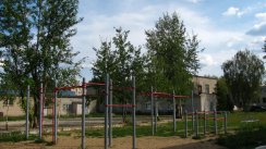 Площадка для воркаута в городе Дубна №2447 Средняя Хомуты фото