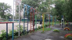 Площадка для воркаута в городе Самара №124 Маленькая Современная фото