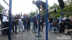Гопник на турнике, В. Тюханов и др. на воркаут фестивале в Петрозаводске "Кубок Балтии 2016"