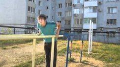 tutorial- горизонтальный упор на полусогнутых руках