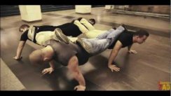 Поднимем Зад - Workout Underground или Тренировка в Метро.
