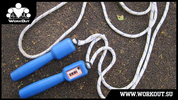 Скакалка с веревочным тросом и счетчиком прыжков Скакалка с веревочным тросом и счетчиком прыжков